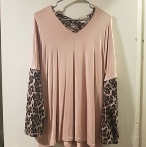 Longsleeve cheetah top